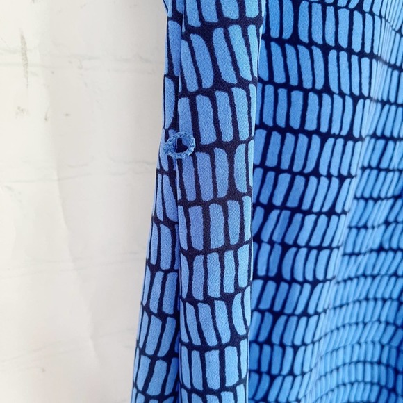[The Limited] Ashton blue geometric print shirt dress size medium - Picture 5 of 10